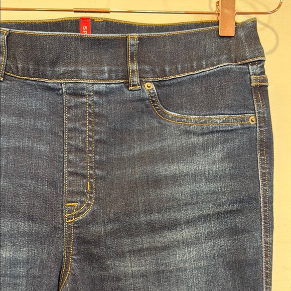 Women's SPANX Dark Blue seem less Jeans - Picture 7 of 11